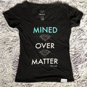 Diamond graphic tee shirt